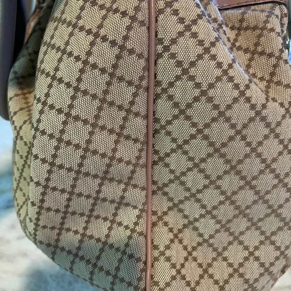Gucci Handbag - Picture 7 of 16